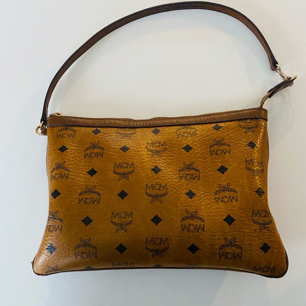 MCM pouch